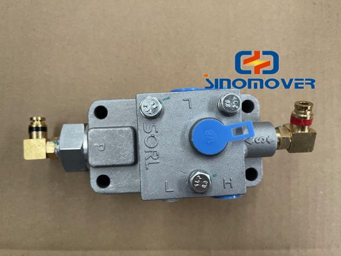 1702310A10S Faw Truck Spare Parts Transmission Valve Assembly